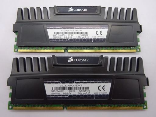 [B00277] RAM PC DDR3 4GB BLINDADA CORSAIR MODELO:CMZ8GX3M2A1600C9